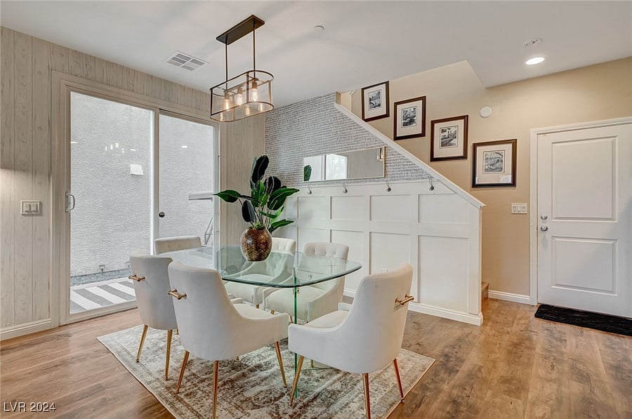 Furnished Finder property 801094_1 photo 4