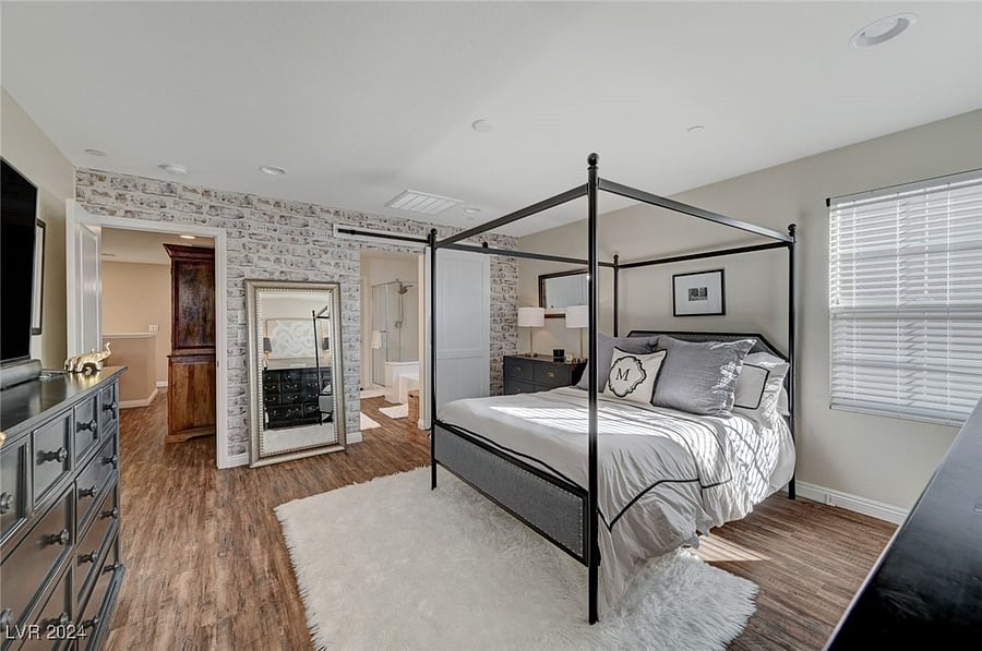 Furnished Finder property 801094_1 photo 10
