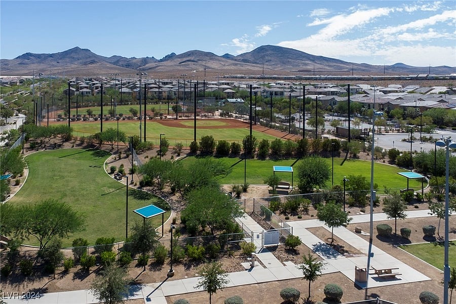 Furnished Finder property 801094_1 photo 18