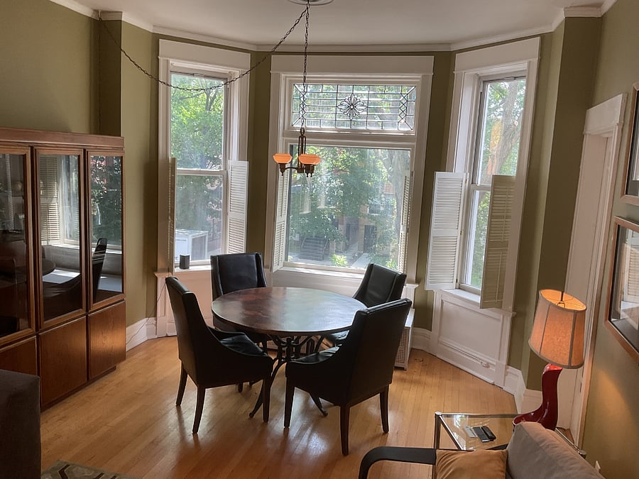 Additional dining area for morning, coffee, card games, etc.