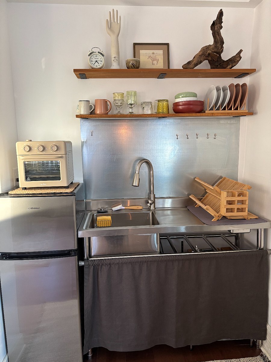 kitchenette