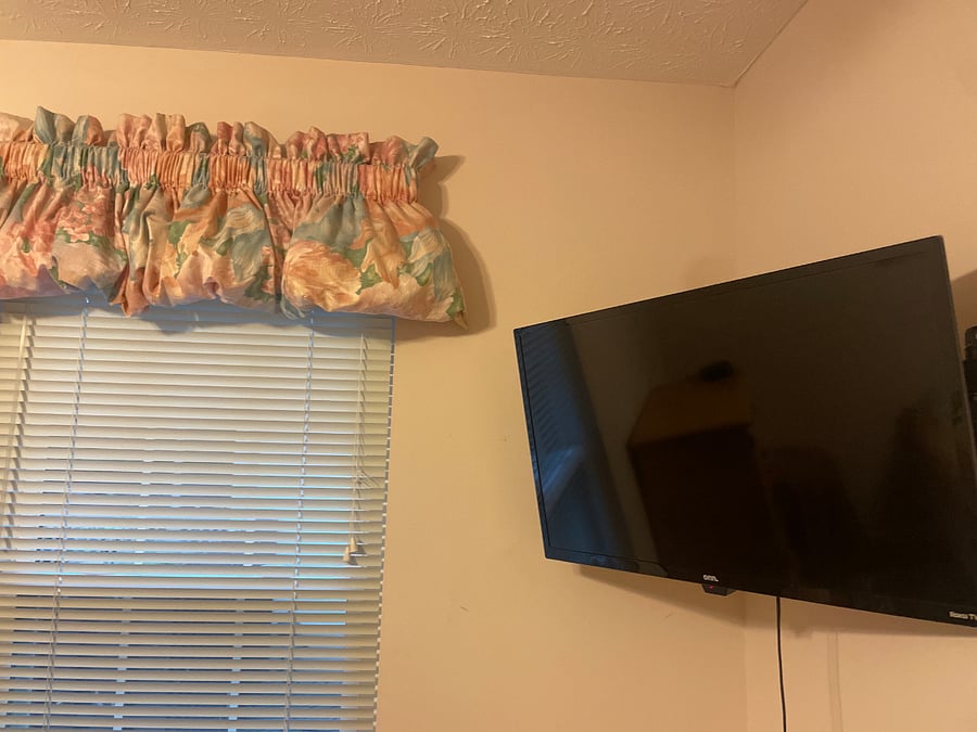 Enjoy your favorite shows!! Play Video Games
Window in your bedroom!
Natural Sunlight!!