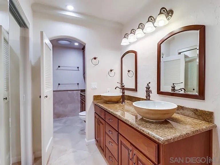 Furnished Finder property 801244_1 photo 47
