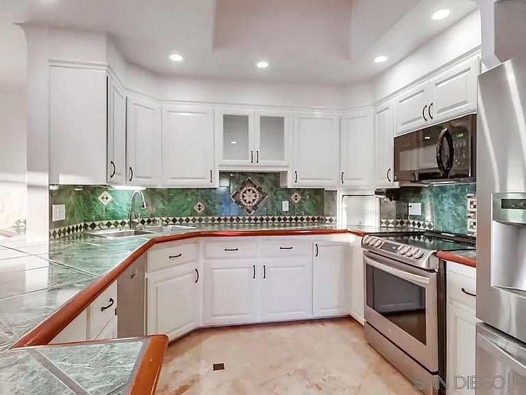 Furnished Finder property 801244_1 photo 49