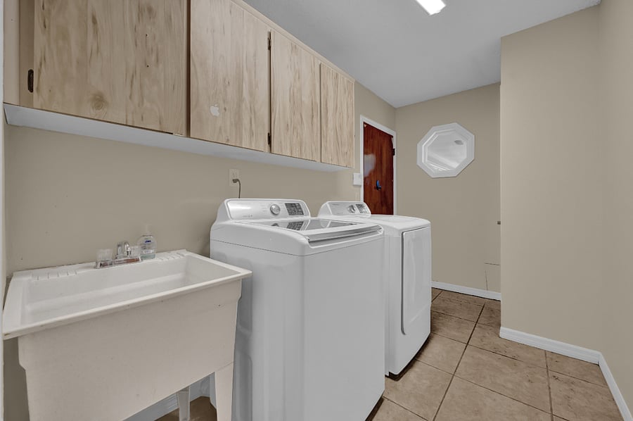 Furnished Finder property 801254_1 photo 22