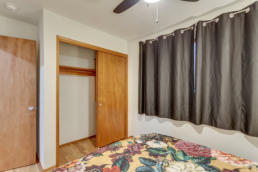 Additional storage space with en suite closet