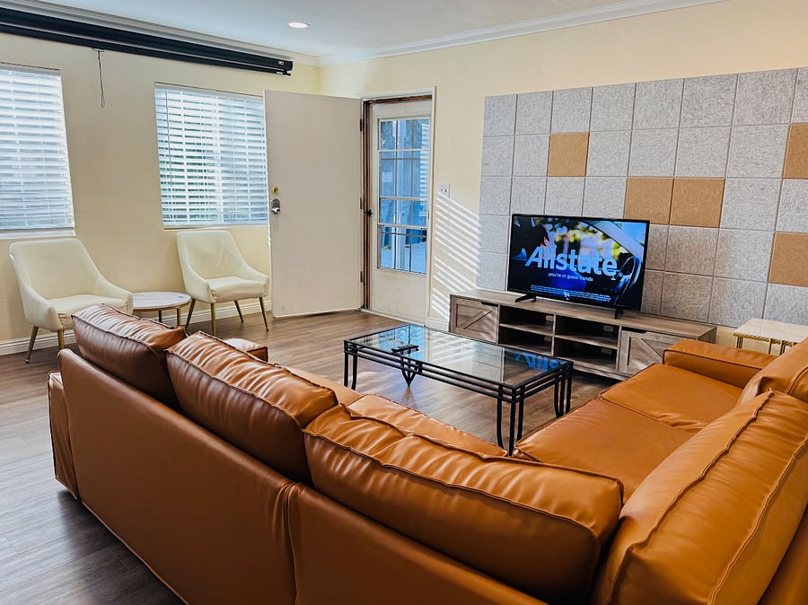 Furnished Finder property 801274_1 photo 2