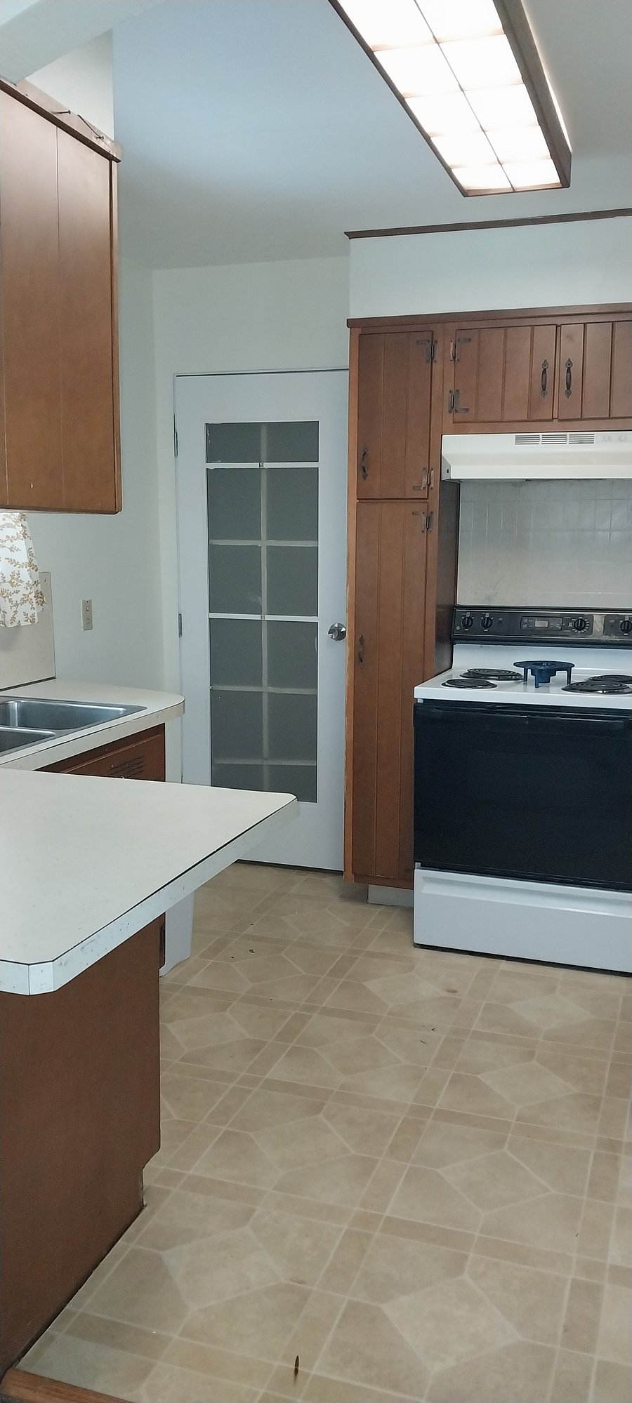 Furnished Finder property 801347_1 photo 3