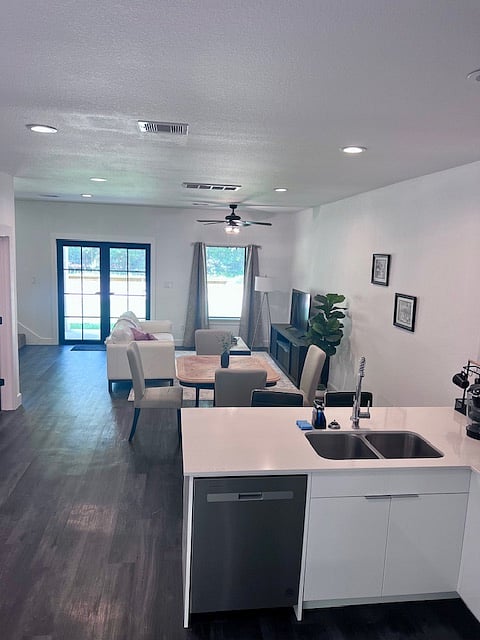 Furnished Finder property 801425_1 photo 19