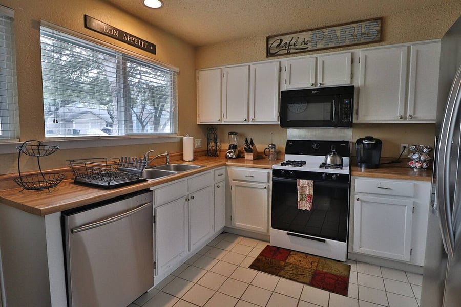 Furnished Finder property 801501_2 photo 9