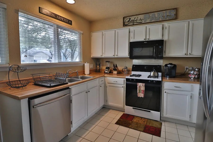 Furnished Finder property 801501_3 photo 10