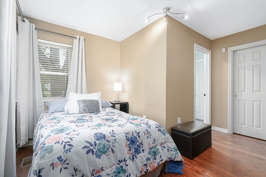 Furnished Finder property 801518_1 photo 17