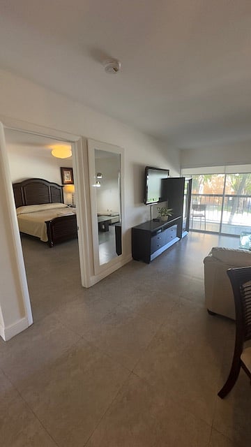 Furnished Finder property 801595_1 photo 8