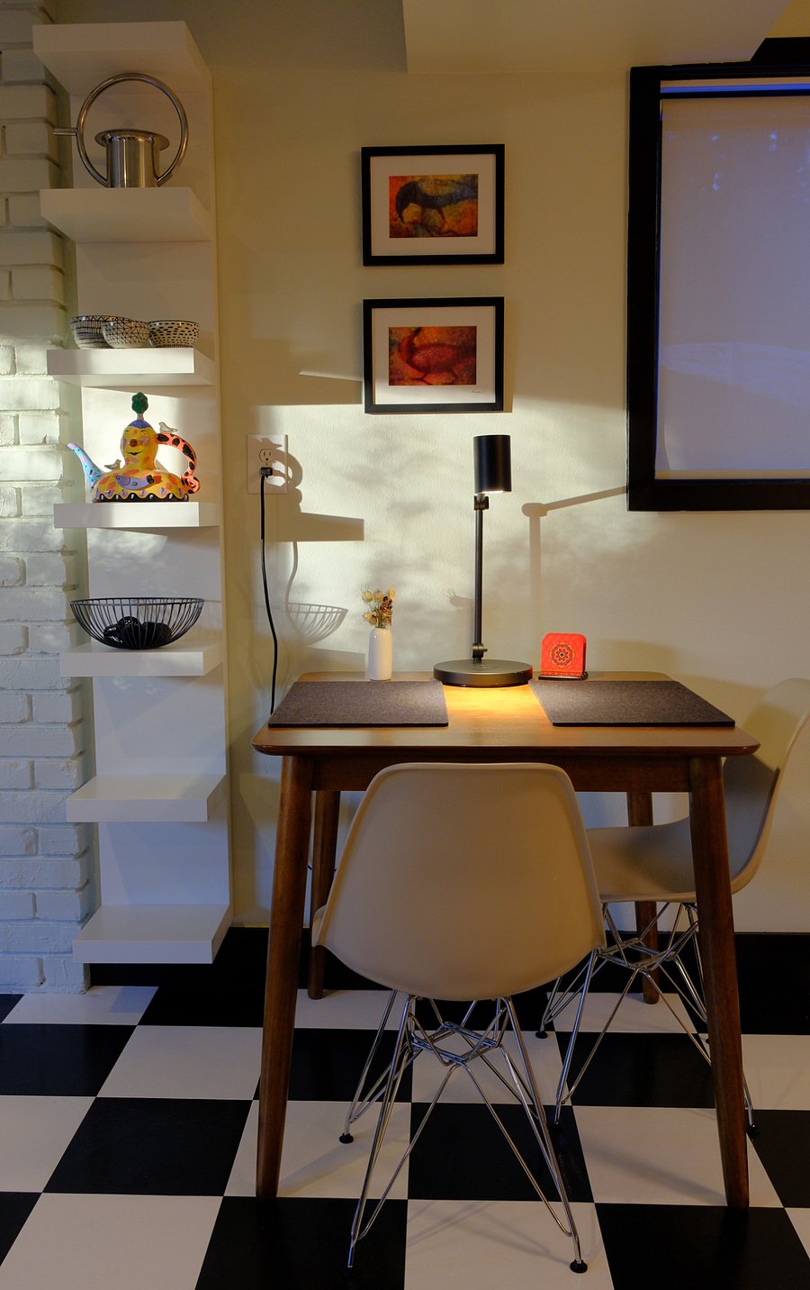 Breakfast table and chairs