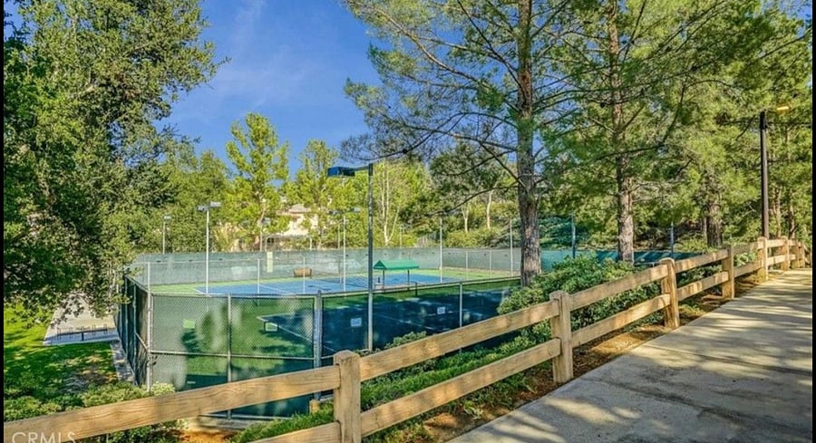 Furnished Finder property 801699_3 photo 18