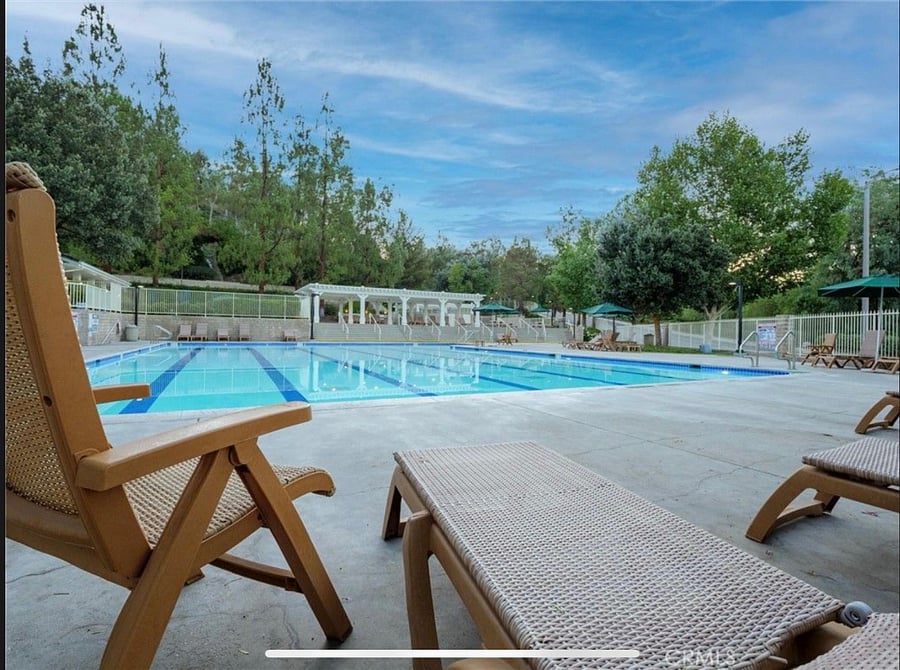 Furnished Finder property 801699_3 photo 14
