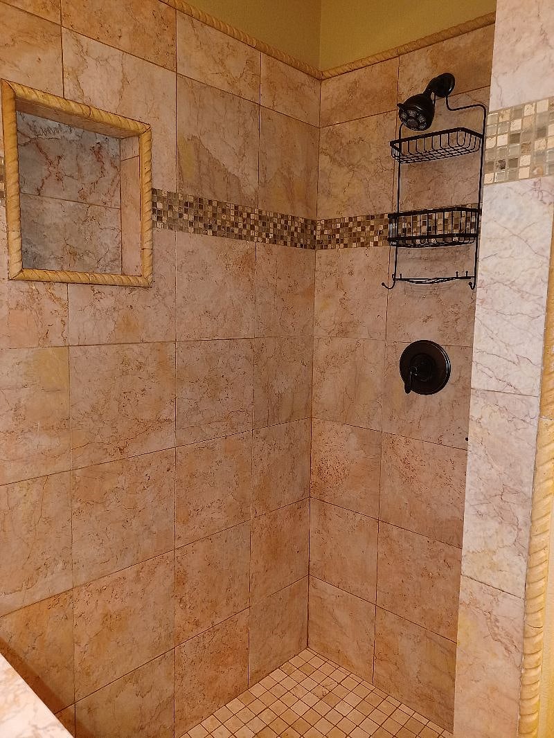 Furnished Finder property 801902_1 photo 18