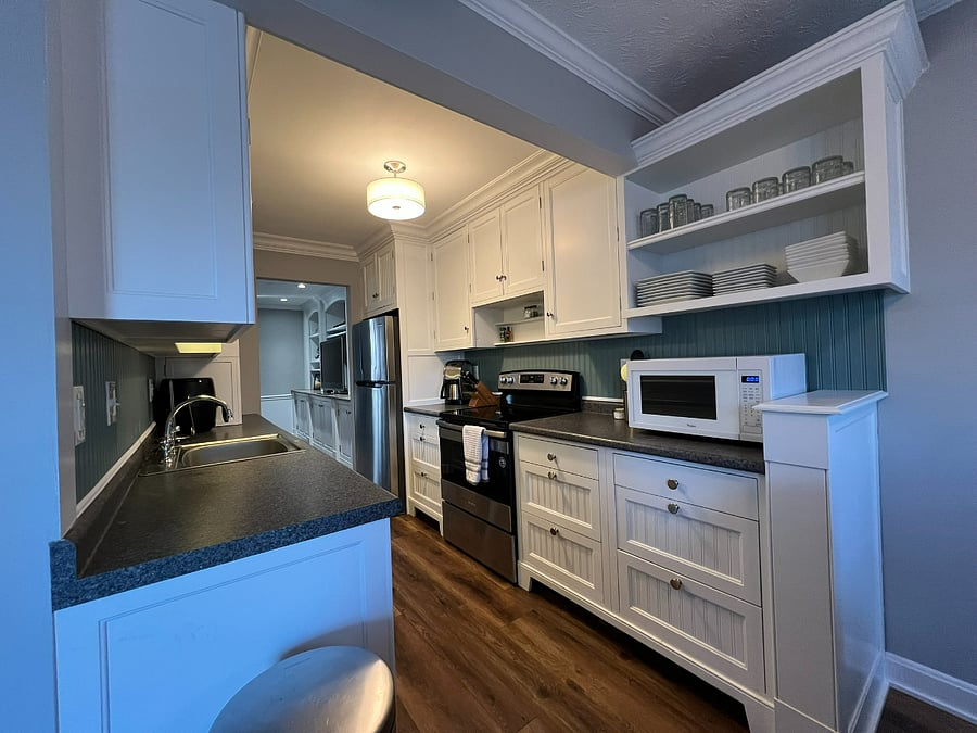Furnished Kitchen