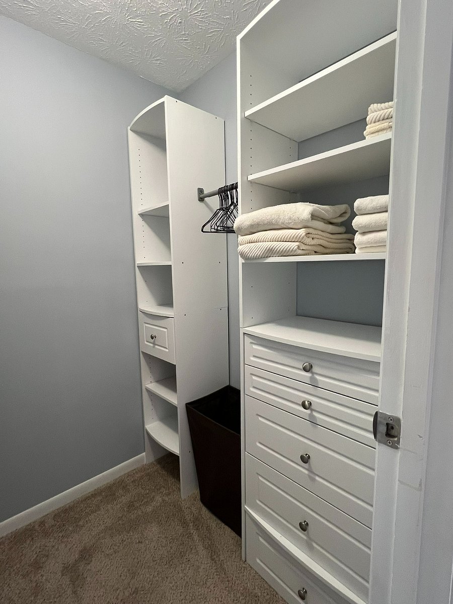Main BR Walk-In Closet