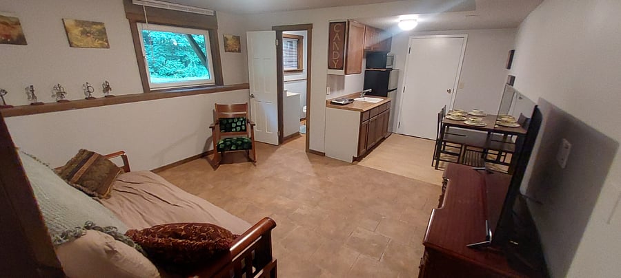 Furnished Finder property 801924_10 photo 4