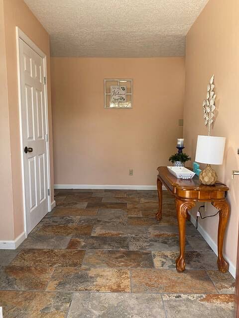 Furnished Finder property 802035_1 photo 6