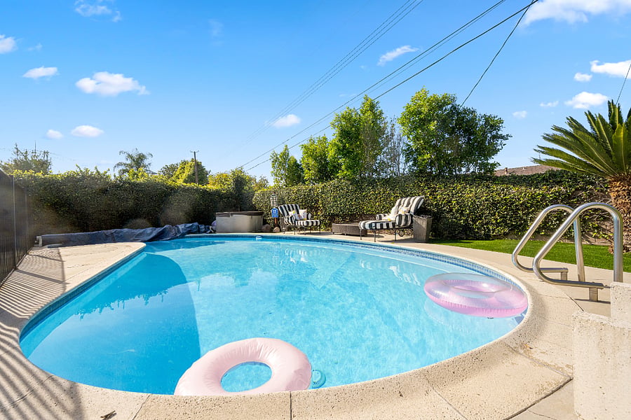 Furnished Finder property 802091_1 photo 20