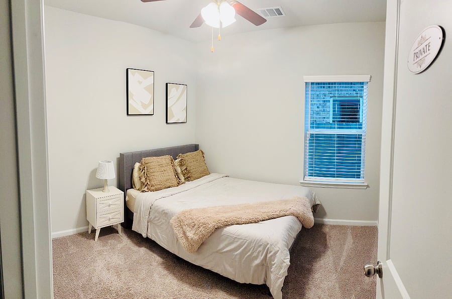 Furnished Finder property 802106_1 photo 6