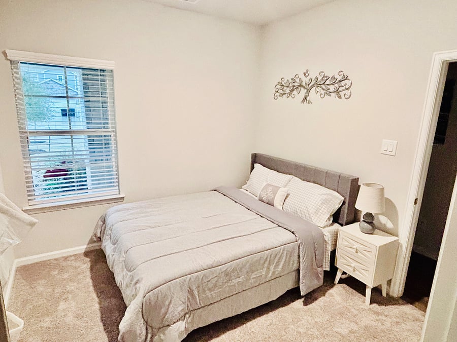 Furnished Finder property 802106_1 photo 8