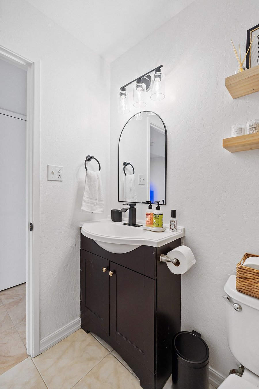 Furnished Finder property 802122_1 photo 19
