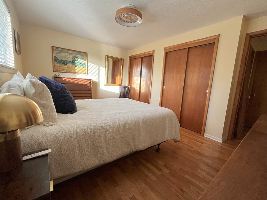 2nd Bedroom, Queen Bed