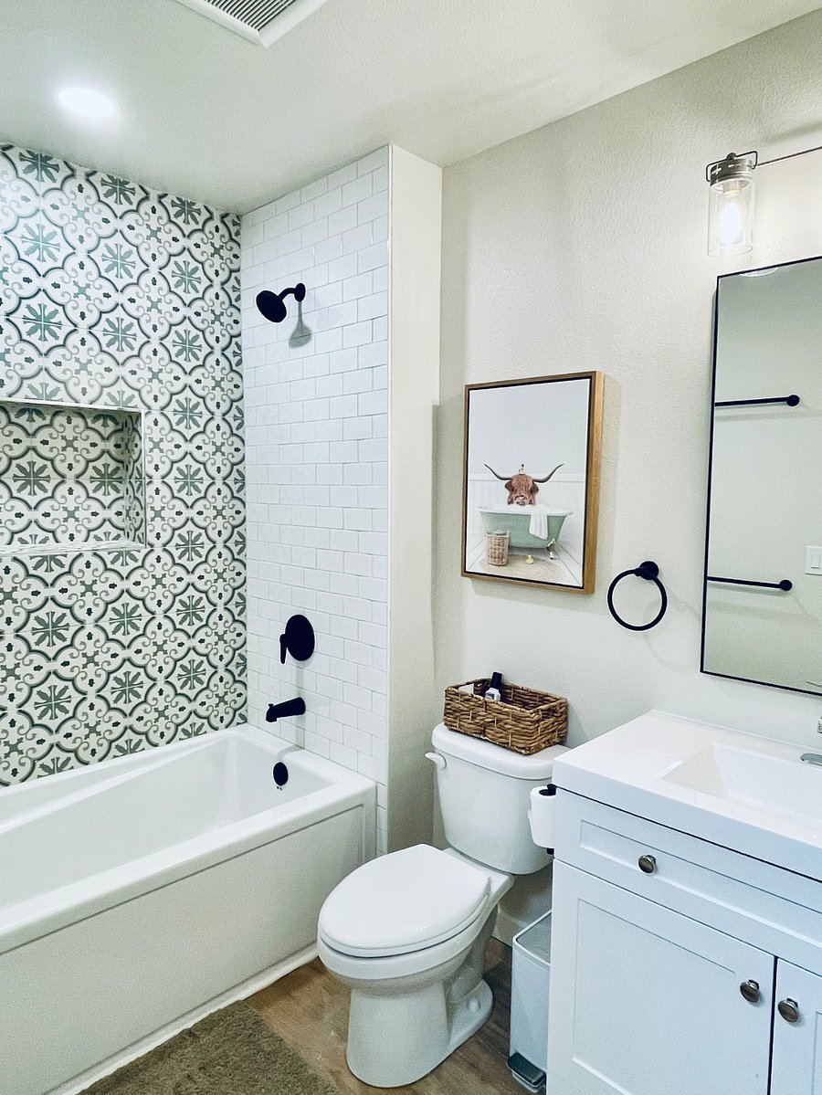 Downstairs Bath shared with bedrooms 4 and 5