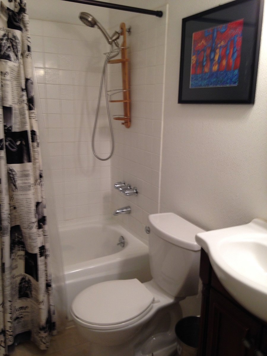 main floor bathroom #2