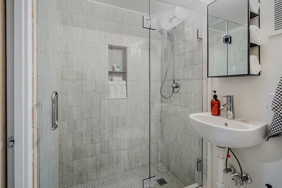 Furnished Finder property 802458_1 photo 41
