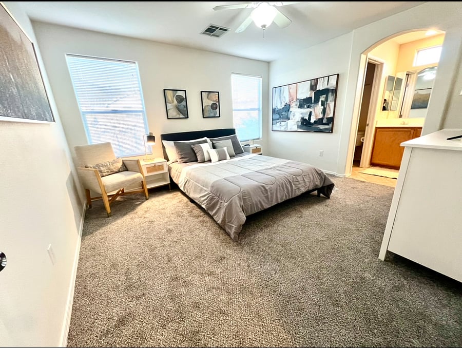 Furnished Finder property 802470_1 photo 3