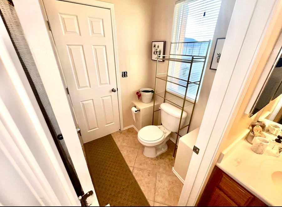 Furnished Finder property 802470_1 photo 30