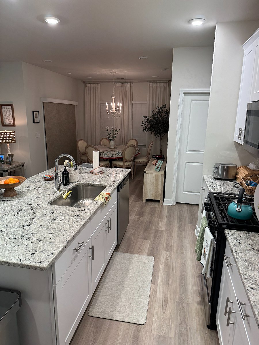 Furnished Finder property 802513_1 photo 16