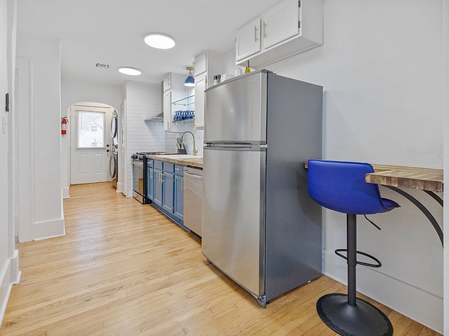 Furnished Finder property 802551_1 photo 8