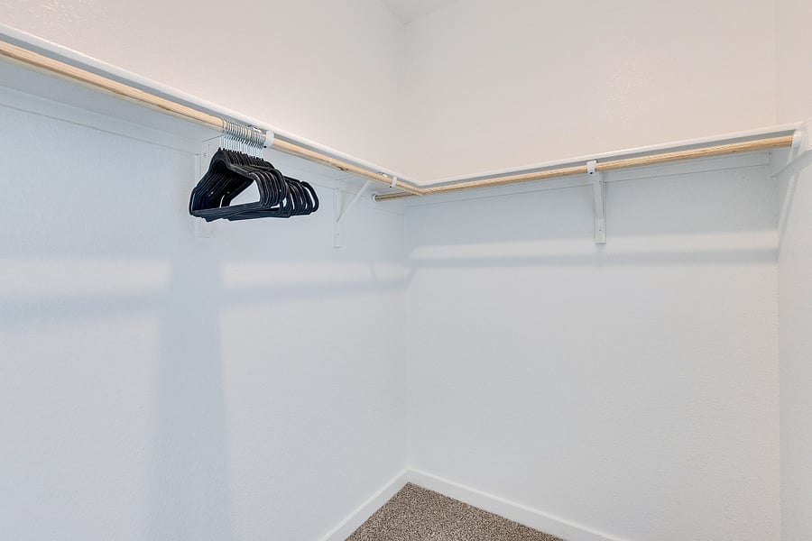 Furnished Finder property 802600_1 photo 30