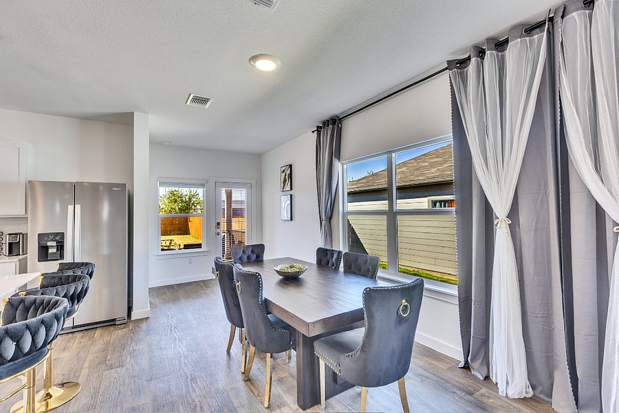 Furnished Finder property 802600_1 photo 9