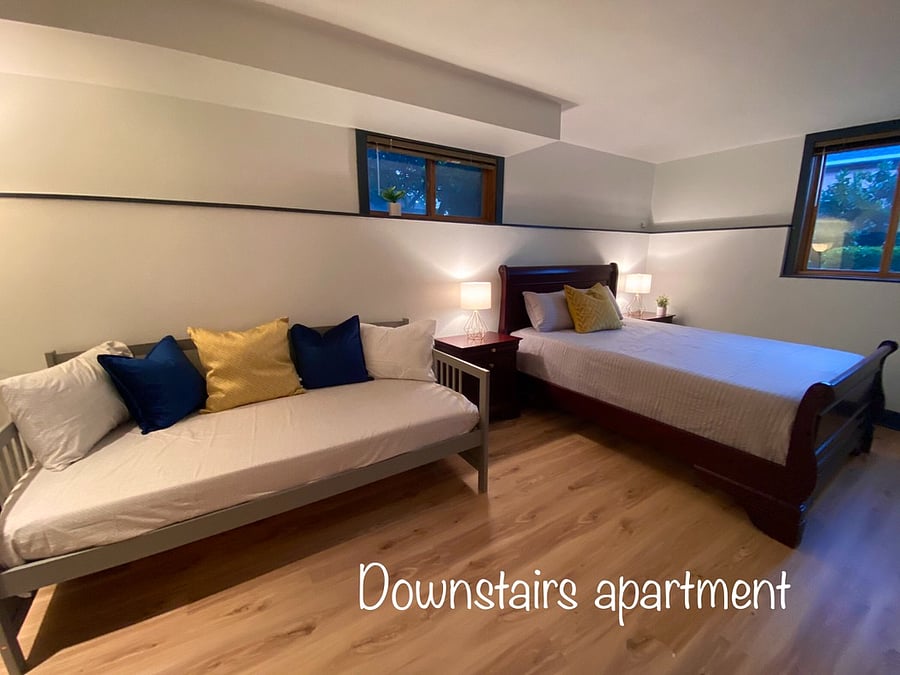 Bedroom with Queen bed, day bed and smart TV
