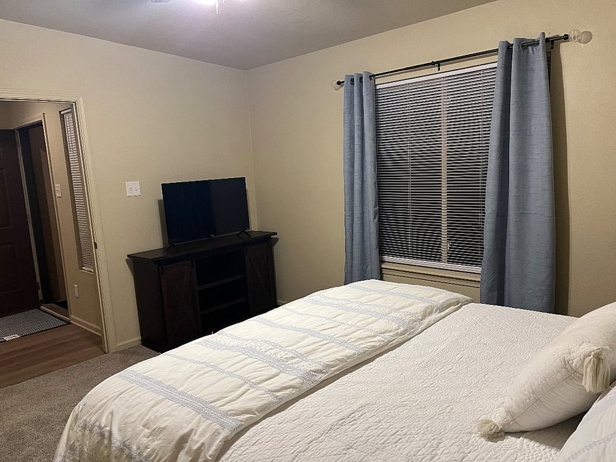Furnished Finder property 802956_1 photo 24