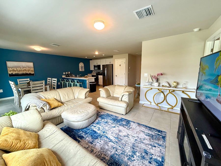 Furnished Finder property 802968_1 photo 3