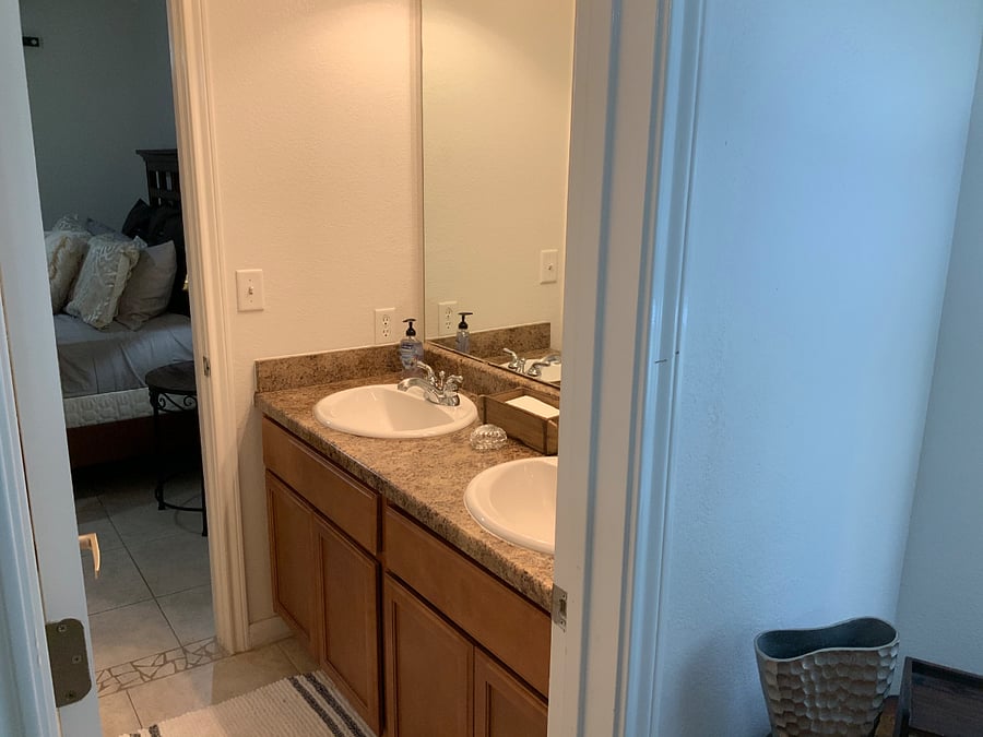 Entry to 2nd bath from both bedroom rooms (Jack and Jill bath)