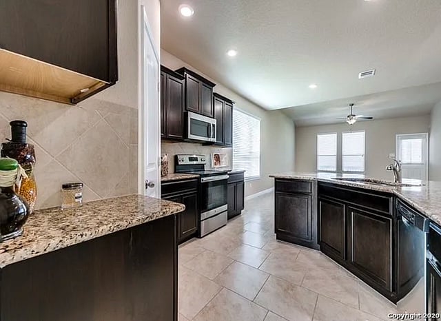 Granite countertops and plenty of space.