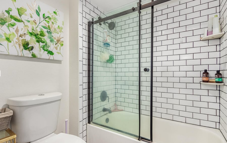 Shower & toilet
