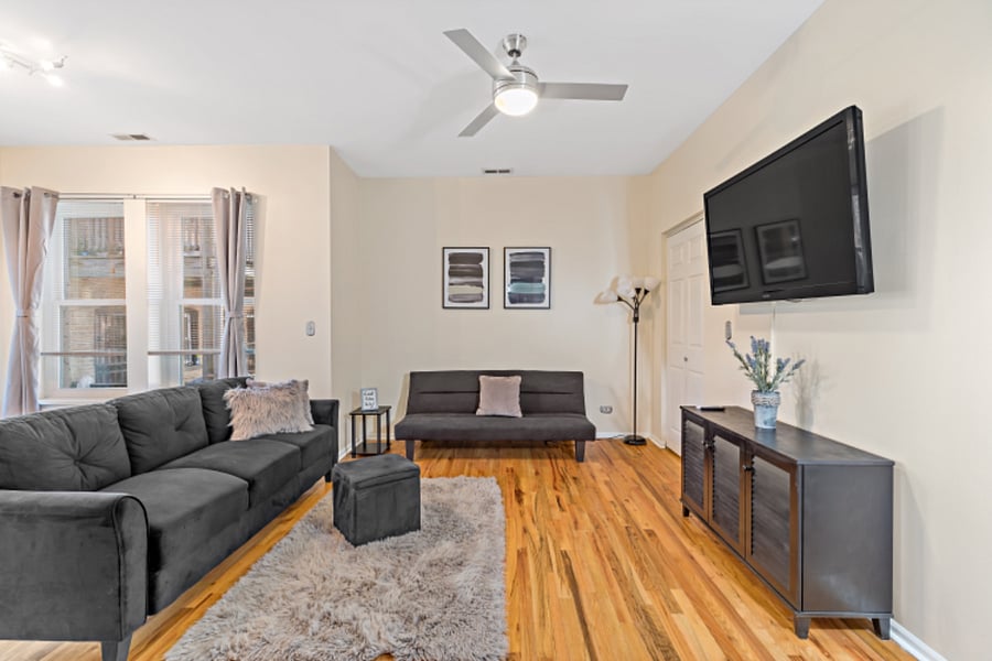 Spacious sitting area with Smart TV.