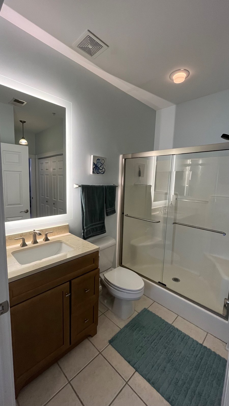 Guest Bedroom Bathroom