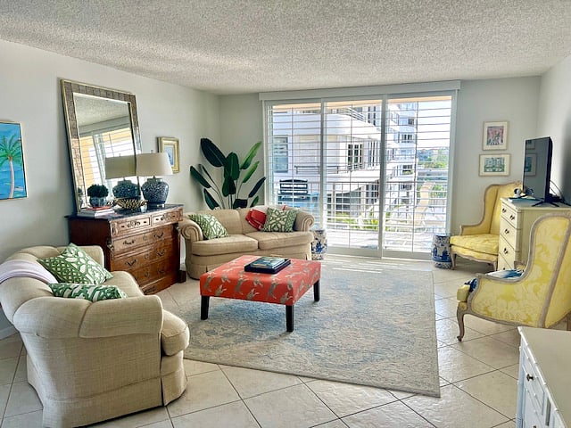 Furnished Finder property 803642_1 photo 5
