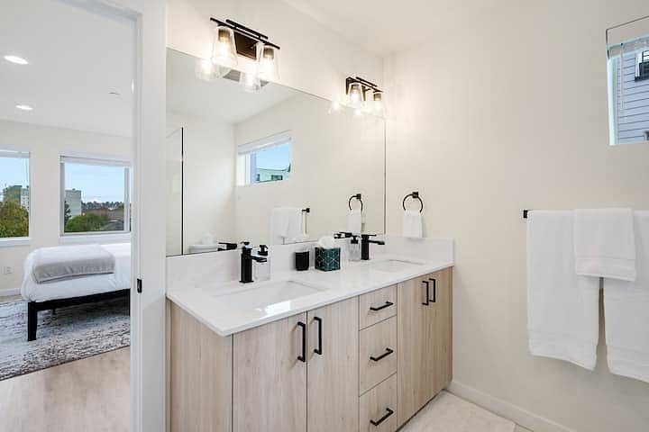 Furnished Finder property 803663_1 photo 38