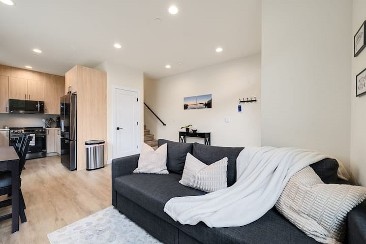 Furnished Finder property 803663_1 photo 3